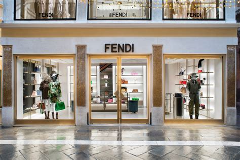 fendi outlet milano|mcarthur glen venice.